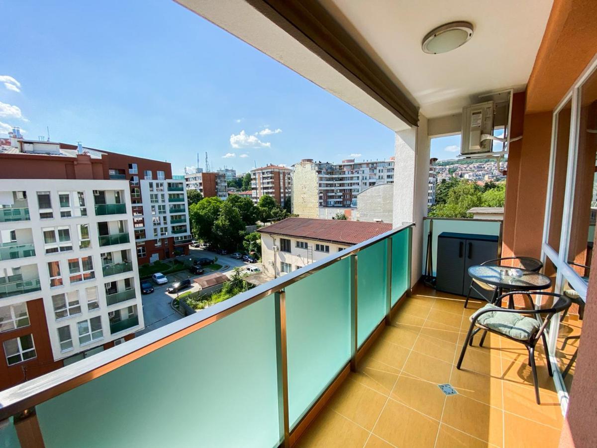 Happy Town Apartments Veliko Tarnovo Buitenkant foto