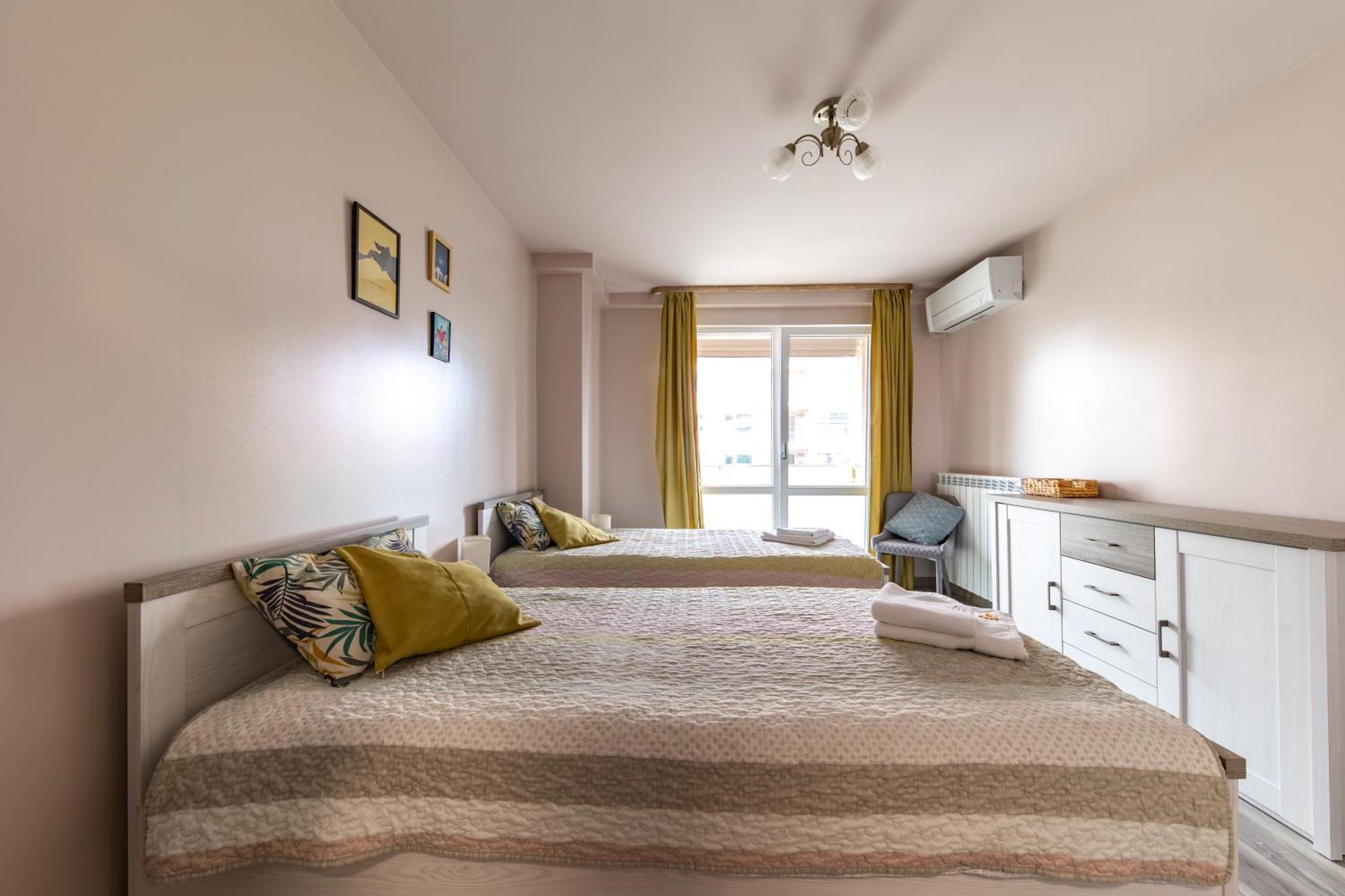 Happy Town Apartments Veliko Tarnovo Buitenkant foto
