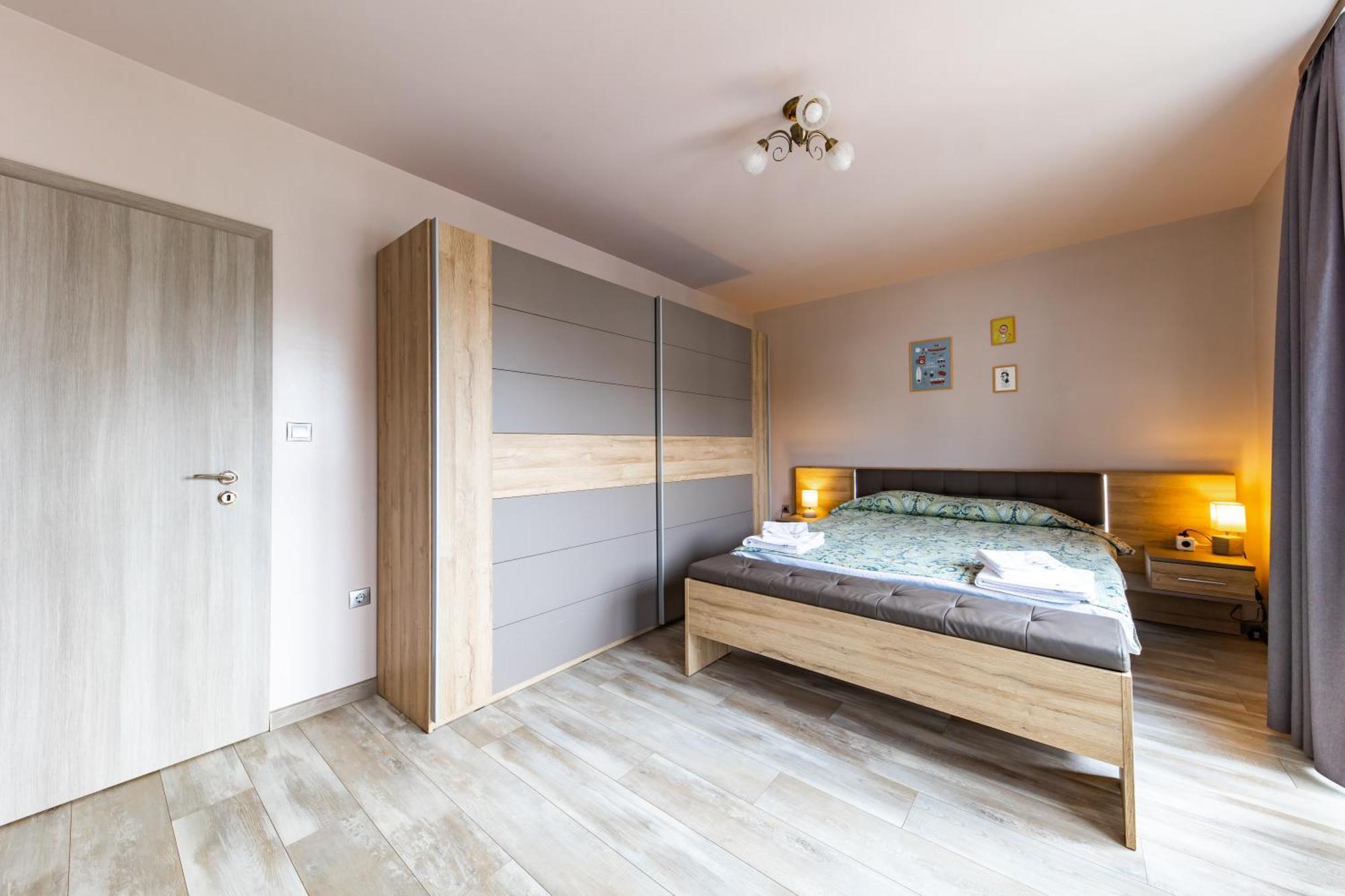 Happy Town Apartments Veliko Tarnovo Buitenkant foto